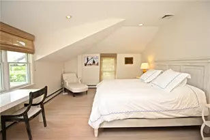 215 Coggeshall Ave, Newport, RI 02840 - Photo 21