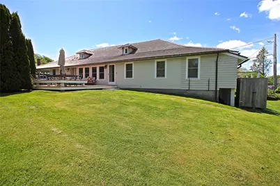 215 Coggeshall Avenue, Newport, RI 02840 - Photo 47