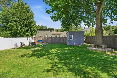 34 Lake Avenue, Barrington, RI 02806 - Photo 19