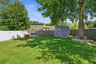34 Lake Ave, Barrington, RI 02806 - Photo 19