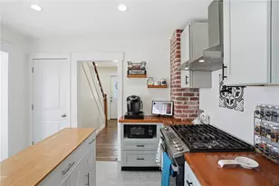 34 Lake Ave, Barrington, RI 02806 - Photo 7