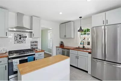34 Lake Avenue, Barrington, RI 02806 - Photo 15