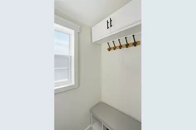 34 Lake Avenue, Barrington, RI 02806 - Photo 13