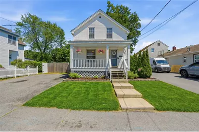 34 Lake Avenue, Barrington, RI 02806 - Photo 1
