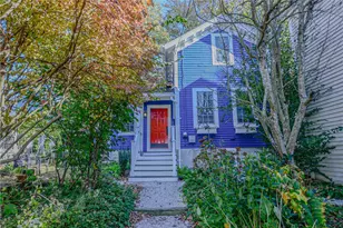 24 Anthony St, Newport, RI 02840 - Photo 1