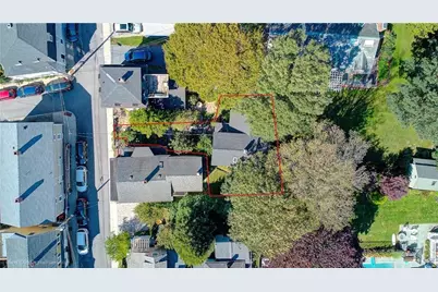24 Anthony Street, Newport, RI 02840 - Photo 31