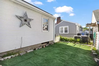 22 Mayfield Street, Pawtucket, RI 02861 - Photo 41
