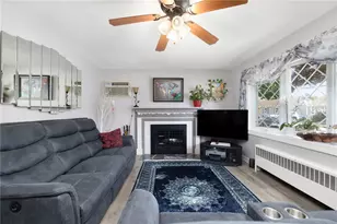 22 Mayfield St, Pawtucket, RI 02861 - Photo 7