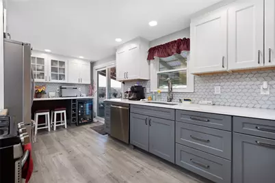 22 Mayfield Street, Pawtucket, RI 02861 - Photo 15
