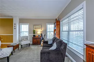394 Westmoreland Ln, North Kingstown, RI 02874 - Photo 7