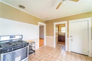 18 Dunnell Ave, Pawtucket, RI 02860 - Photo 13