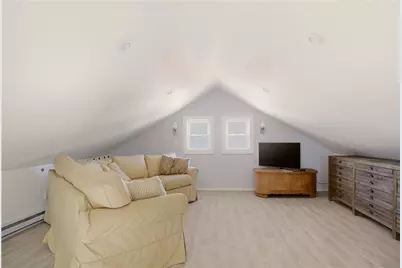 138 Gibbs Avenue, Newport, RI 02840 - Photo 47