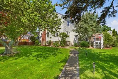 138 Gibbs Avenue, Newport, RI 02840 - Photo 13