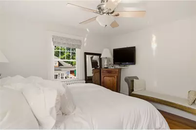 138 Gibbs Avenue, Newport, RI 02840 - Photo 39