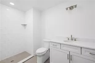 32 Exchange St, East Greenwich, RI 02818 - Photo 31