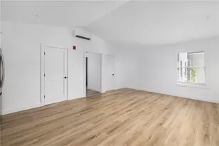 32 Exchange St, East Greenwich, RI 02818 - Photo 19