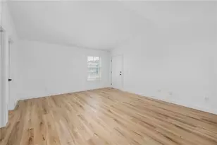 32 Exchange St, East Greenwich, RI 02818 - Photo 17