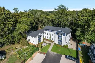 32 Exchange St, East Greenwich, RI 02818 - Photo 3