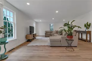 81 Bristol Ferry Rd, Portsmouth, RI 02871 - Photo 29
