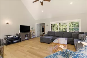 141 Laurel Ridge Ln, North Kingstown, RI 02852 - Photo 11