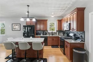 19 Curry Rd, Cranston, RI 02920 - Photo 5