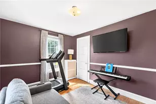 21 Euston Ave, Cranston, RI 02910 - Photo 25