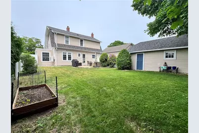 21 Euston Avenue, Cranston, RI 02910 - Photo 3