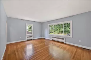 82 Parkside Ave, Pawtucket, RI 02861 - Photo 5