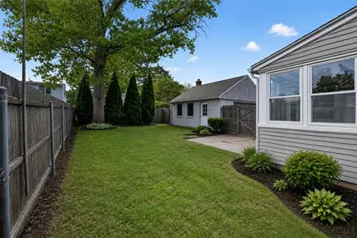 82 Parkside Avenue, Pawtucket, RI 02861 - Photo 27