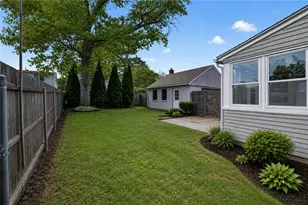 82 Parkside Ave, Pawtucket, RI 02861 - Photo 27