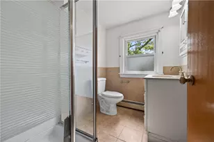 82 Parkside Ave, Pawtucket, RI 02861 - Photo 19