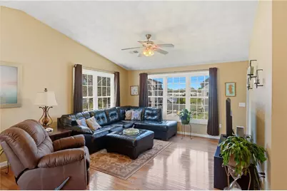 48 Harris Avenue, Warwick, RI 02889 - Photo 3