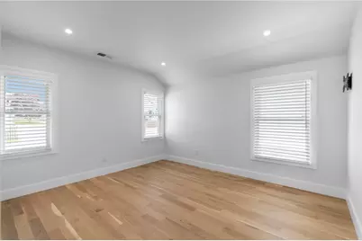 76 Warren Avenue, Middletown, RI 02842 - Photo 21