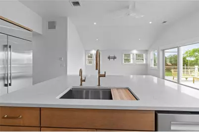 76 Warren Avenue, Middletown, RI 02842 - Photo 13