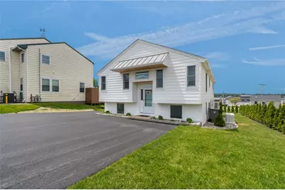 76 Warren Avenue, Middletown, RI 02842 - Photo 3
