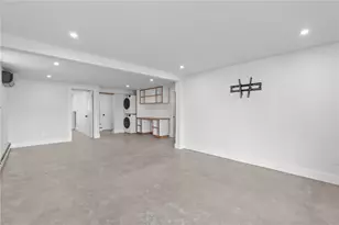 76 Warren Ave, Middletown, RI 02842 - Photo 37