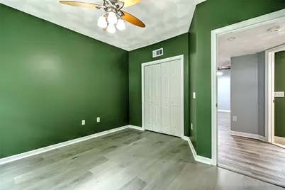 31 Commercial Street #B, Cranston, RI 02905 - Photo 17