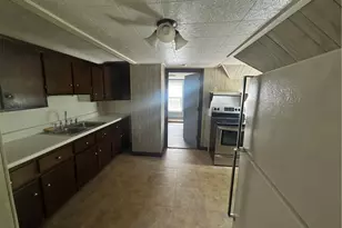 227 Rathbun St, Woonsocket, RI 02895 - Photo 3
