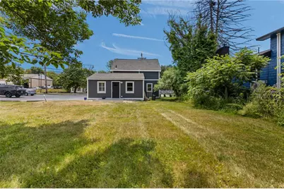 2695 Hartford Avenue, Johnston, RI 02919 - Photo 9