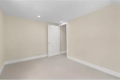 2695 Hartford Avenue, Johnston, RI 02919 - Photo 35