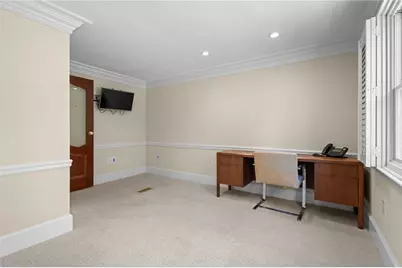 2695 Hartford Avenue, Johnston, RI 02919 - Photo 17