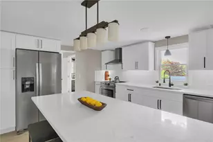 115 Hilltop Dr, Johnston, RI 02919 - Photo 11