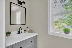 115 Hilltop Dr, Johnston, RI 02919 - Photo 33