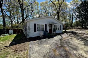 8 Buona Vista Ave, Johnston, RI 02919 - Photo 7