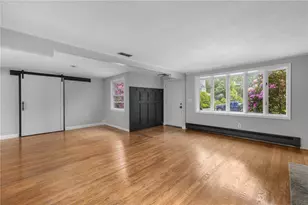 145 Crane St, Warwick, RI 02889 - Photo 5