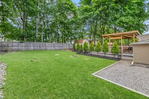 143 Endicott Dr, Warwick, RI 02886 - Photo 27