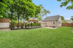 143 Endicott Dr, Warwick, RI 02886 - Photo 35