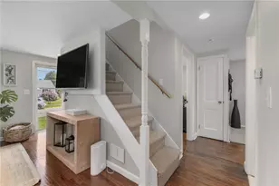 143 Endicott Dr, Warwick, RI 02886 - Photo 11
