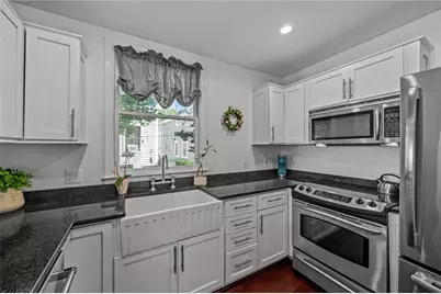 2 Lasalle Place, Newport, RI 02840 - Photo 23