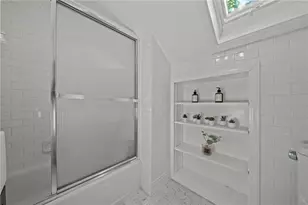 2 Lasalle Pl, Newport, RI 02840 - Photo 15